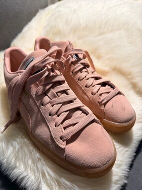 PUMA Women’s Suede Pink Low-Top Sneakers